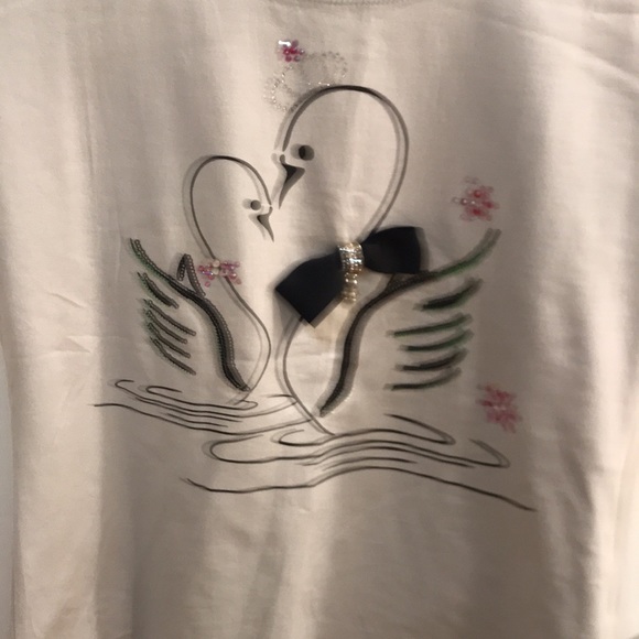⚡️FINAL PRICE⚡️ Moschino/Love Moschino Swans Top - Picture 3 of 13